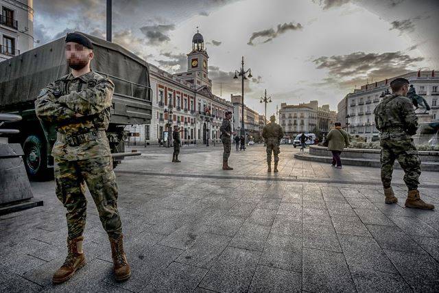 Especial de 32 páginas dedicado a la Defensa